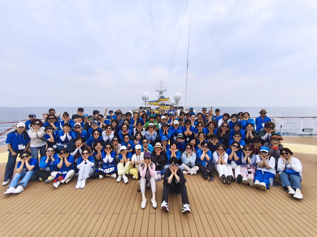 Trot Singer Maijin Fan Cruise